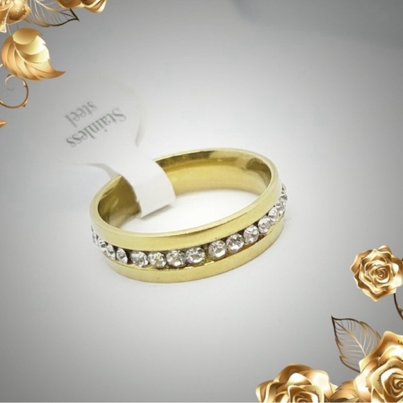 NWT-Stainless Steel Gold Plated Ring - Picture 2 of 3